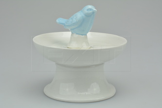 Porcelánové dekorační pitítko pro ptáčky (11x11cm) - Modrý ptáček