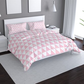 Povlečení Růžové a bílé trojúhelníky: 140x200 / 90x70 Povlečení Růžové a bílé trojúhelníky: 140x200 / 90x70