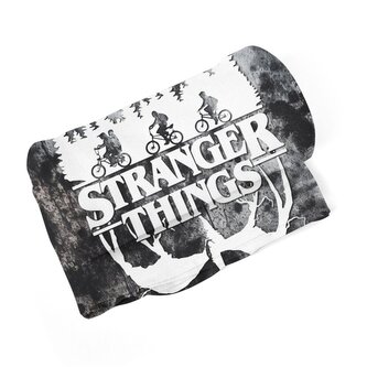 Deka Stranger Things White: 190x140 cm
