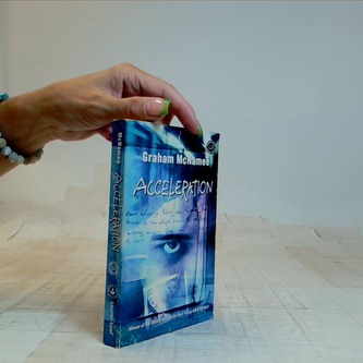 Acceleration (anglicky)