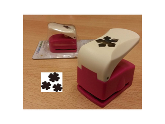 Děrovačka 25mm-3 kytky