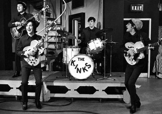 Plakát, Obraz - Kinks - Ready Steady Go! 1965, 84 × 59.4 cm