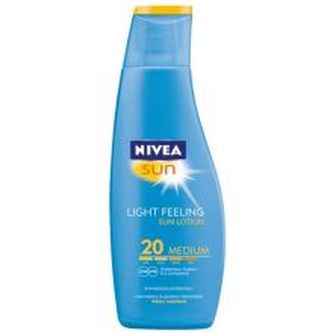 Nivea Sun Light Feeling Sun Lotion - Lehké pečující mléko na opalování SPF 20 200 ml pro ženy
