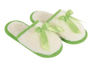 Australské meríno pantofle 520g/m2 - bílý beránek/zelená stuha - velikost 39-40