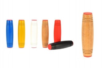 Fidget Tumbler dřevo 9cm antistresový váleček 6 barev v krabičce - 1 kus