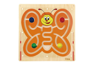 Dřevěný nástěnný labyrint motýl