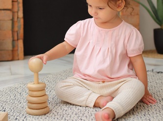 PlanToys Nasazování na tyč