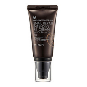 Mizon BB krém s filtrátem hlemýždího sekretu 35 % SPF 50+ (Snail Repair Intenstive BB Cream) 50 ml Odstín 27 Medium Beige woman