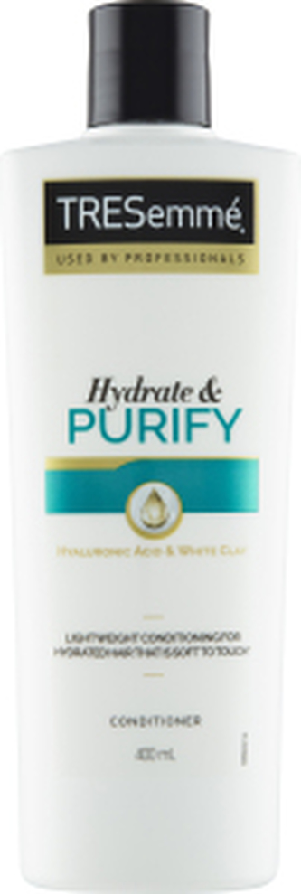 TRESemmé Čisticí kondicionér pro mastné vlasy Purify & Hydrate (Conditioner) 400 ml woman
