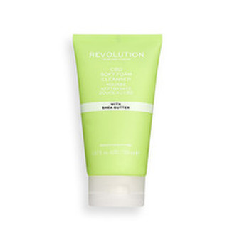 Revolution Skincare Čisticí pleťová pěna Revolution Skincare (CBD Soft Foam Cleanser) 150 ml woman