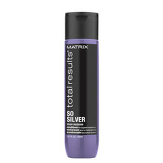 Matrix Kondicionér pro zachování stříbrné barvy vlasů Total Results So Silver (Conditioner) Objem 300 ml woman