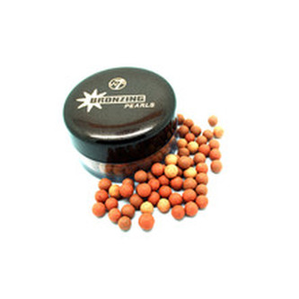W7 Cosmetics Bronzové tónovací perly (Bronzing Pearls) 30 g woman