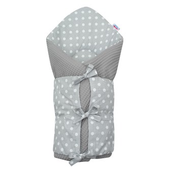 Klasická šněrovací zavinovačka New Baby Vafle šedá s bílými puntíky