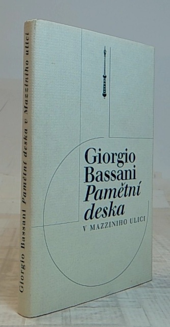 Pamětní deska v Mazziniho ulici