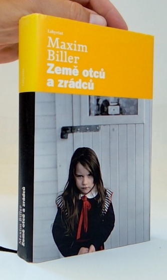 Země otců a zrádců
