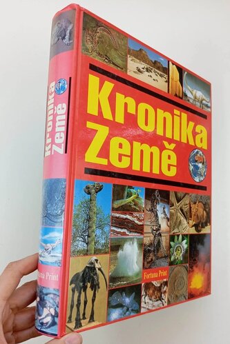 Kronika Země (Felix R Paturi, 2003)