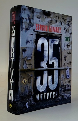 35 mrtvých