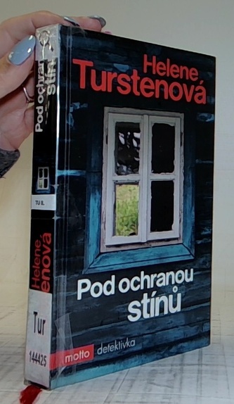 Pod ochranou stínů