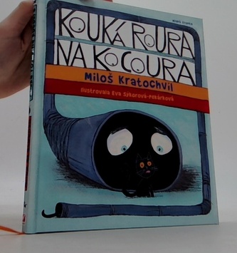 Kouká roura na kocoura