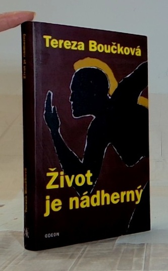 Život je nádherný