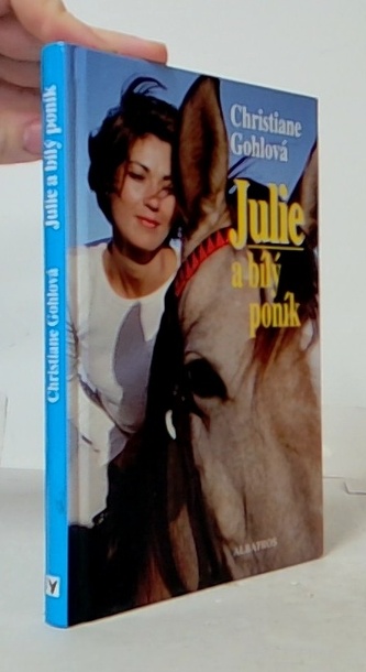 Julie a bílý poník