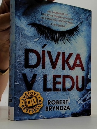 Dívka v ledu