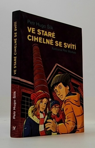 Ve staré cihelně se svítí