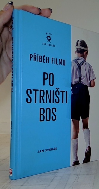Příběh filmu Po strništi bos