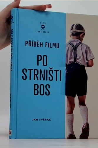 Příběh filmu Po strništi bos