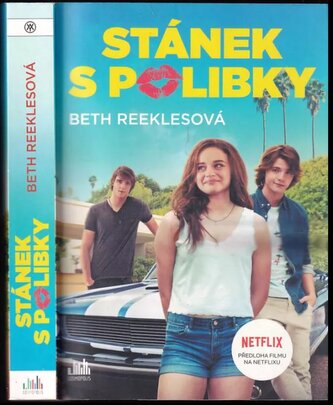 Stánek s polibky (Beth Reekles, 2022)