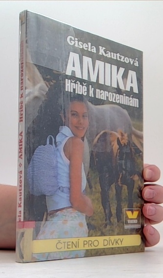 Amika hříbě k narozeninám