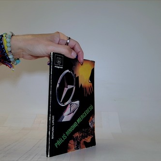 Příliš mnoho mercedesů