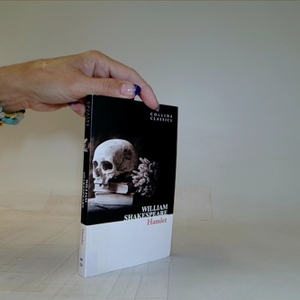 Hamlet, English edition Hamlet, English edition