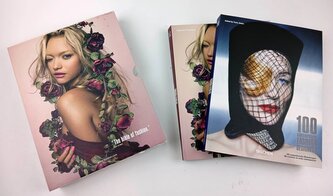 100 Contemporary Fashion Designers (Terry Jones, 2013)