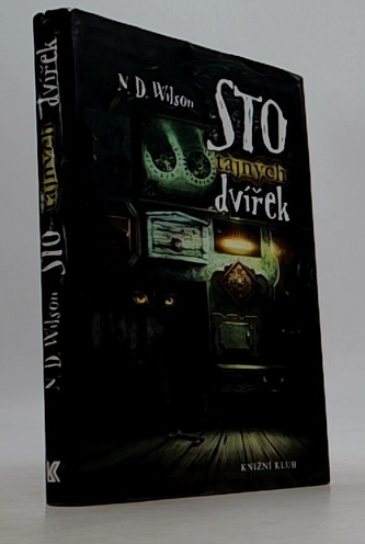 Sto tajných dvířek