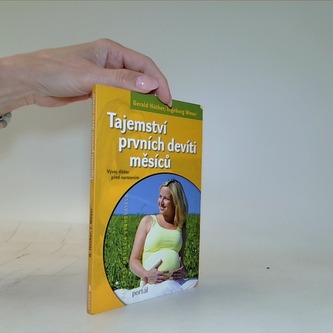 Tajemství prvních devíti měsíců