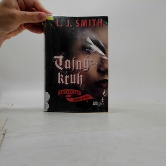 Tajný kruh Zasvěcení kniha první